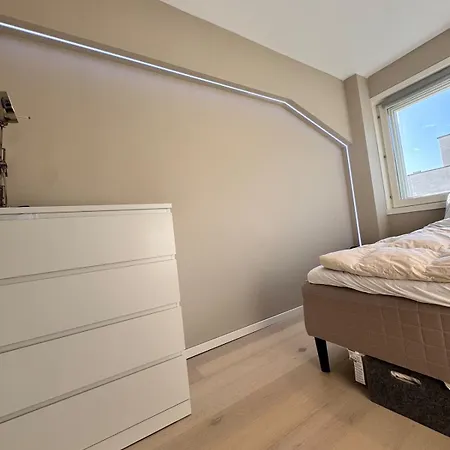 Апартаменти Large Penthouse In The Center With Balcony *